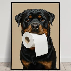 Rottweiler che morde un rotolo di carta igienica, Umorismo sul bagno, Poster sul WC, Regalo Rottweiler, Poster incorniciato, Poster sul cane