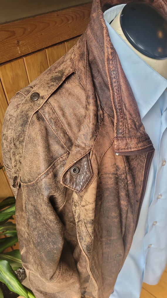 Vintage 1970s brown leather Bomber - well worn re… - image 2