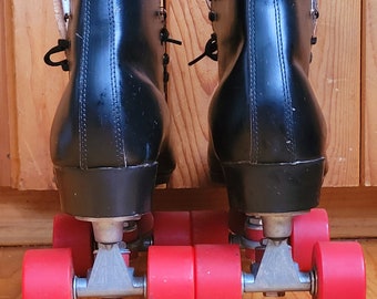 SUPER CLEAN! Vintage 1970's Dominion roller skates - made is USA - black size 9 men's - 11 women's- vintage roller skates - bright wheels