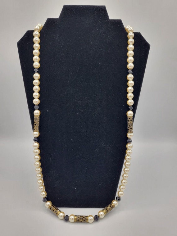 Vtg Black and Gold Tone Faux Pearl Necklace Filigr