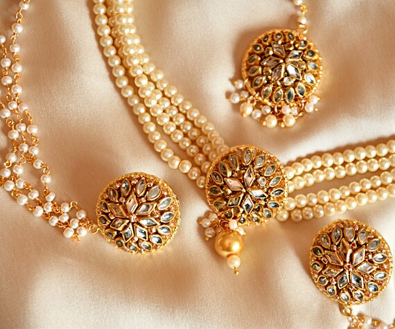Choker Necklace Set Fancy Round Earrings With Hair Chain pearl