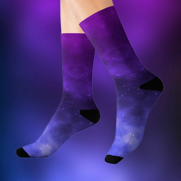 CHAUSSETTES VIOLET GALAXY Multicolore sur le thème de l'espace cosmique en polyester imprimé Cadeau unisexe Chaussettes à sublimation Chaussettes ras du cou à motif Cosmos View S M L