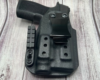 DnzHolsters kydex holsters Sig sauer p365 X Macro Streamlight - Olight  IWB Holster.