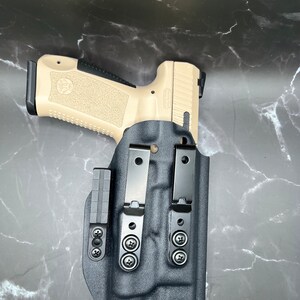 DnzHolsters kydex holsters Canik TP9SF light IWB bearing holster.