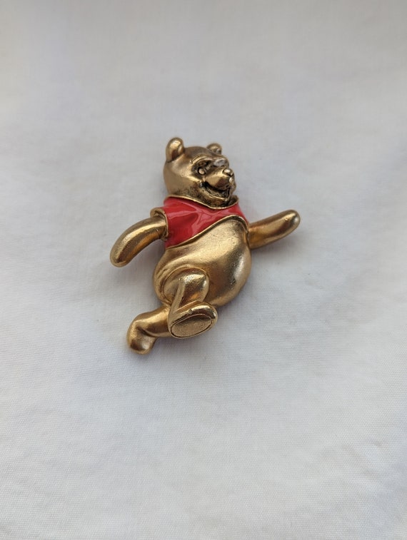 Winnie the Pooh pin, Vintage Winnie the Pooh gold 