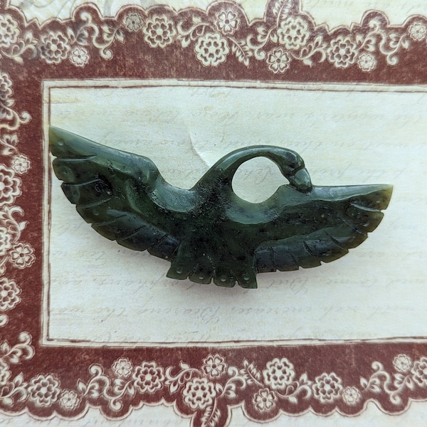 Vintage dark green jade stone swan brooch pin, jade brooch, Swan brooch, large jade brooch, antique jade brooch, Jade bird brooch