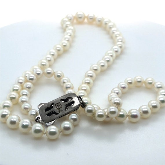 Vintage Mikimoto graduated pearl necklace lane Cr… - image 3