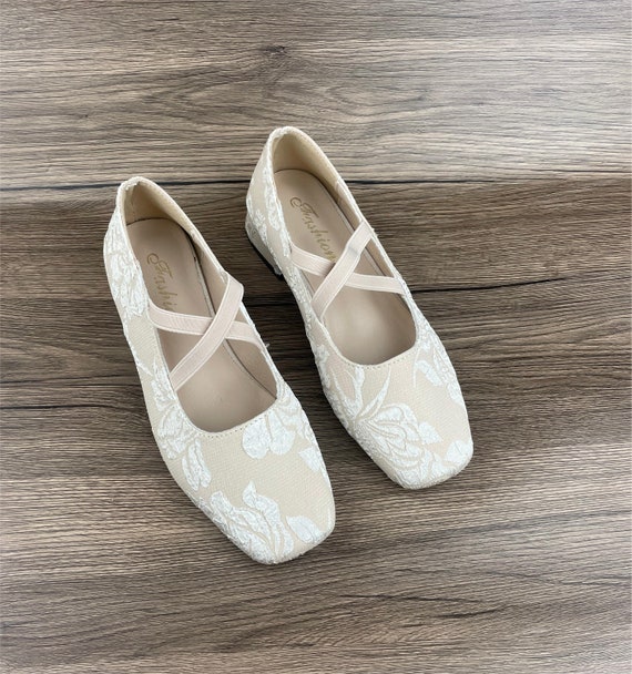 Embroidered women's shoes, ballet shoes, flat shoes, Mary Jane shoes, casual shoes, work shoes