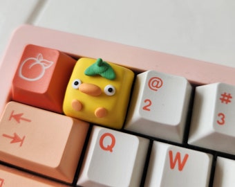 Chicken-sama keycap | Cute Handmade Artisan Keycaps