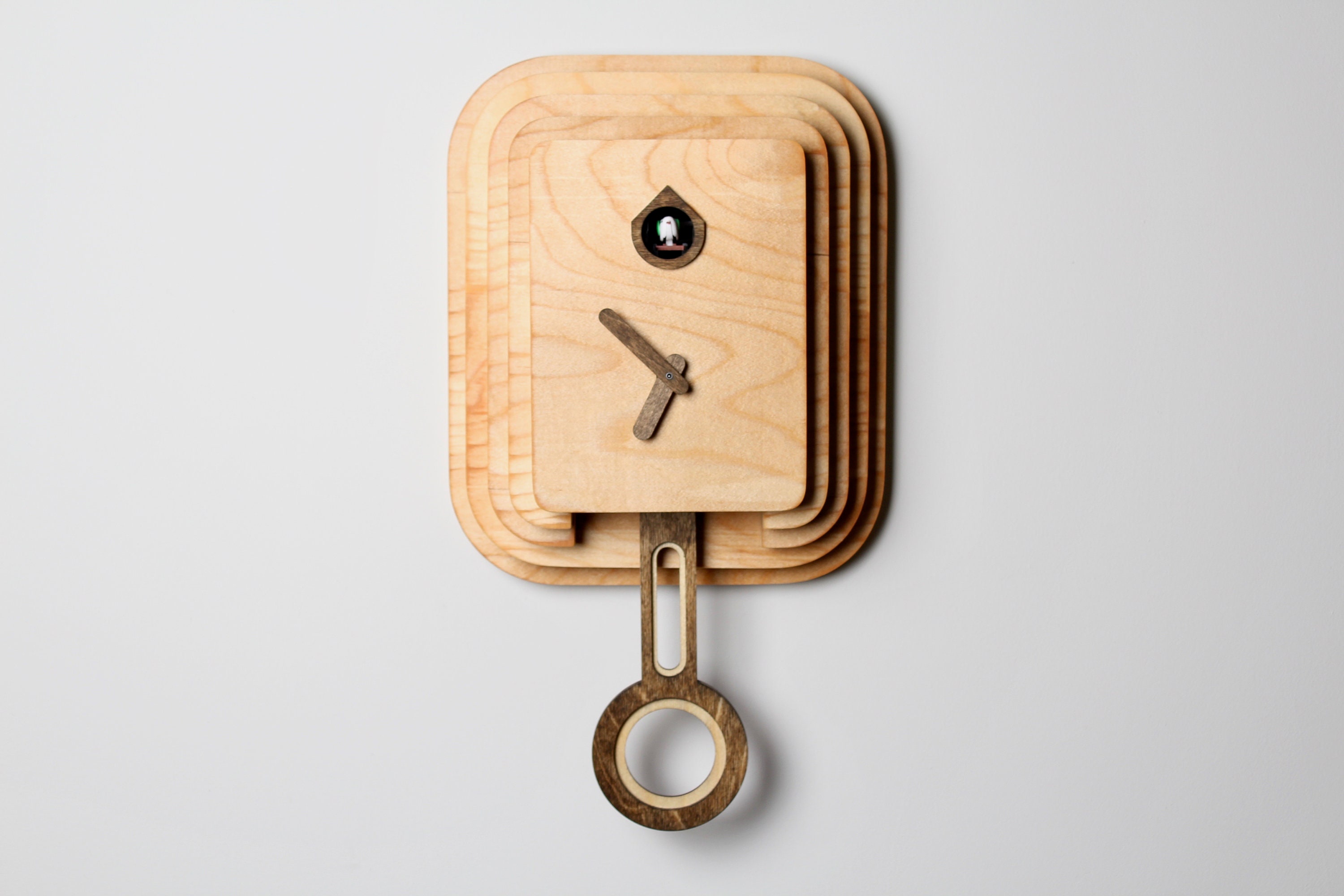 Reloj de cuco alemán grande - Chalet de molino de balancín con movimiento  de cuarzo con balancín móvil - Reloj de la Selva Negra