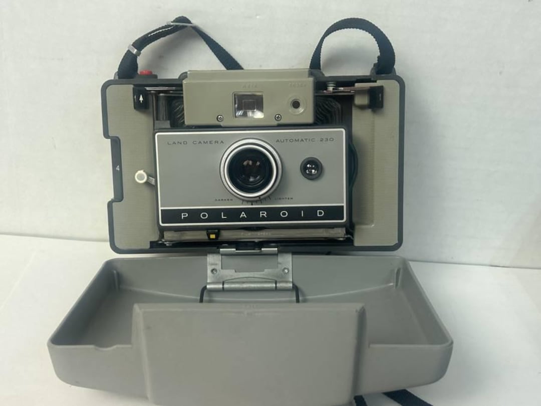 ヴィンテージ ポラロイド「オートマチック 230」ランドカメラ、ケース
