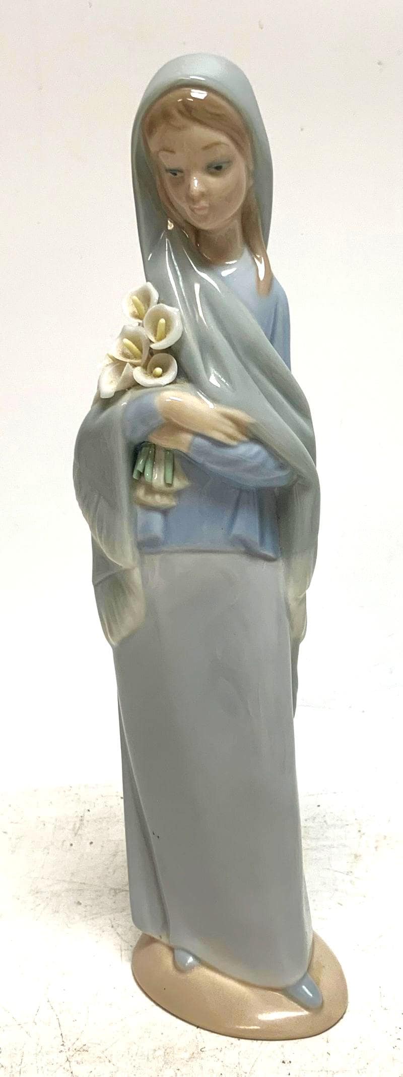 Lladro Figurines Girl With Lilies - Etsy