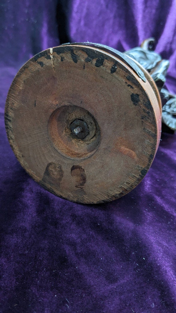 Amazing Antique French Woman Zinc / Spelter Statue le Travail labor