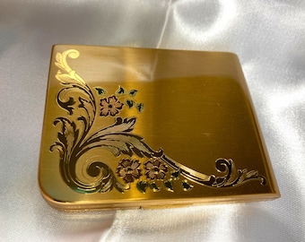 Beautifully Engraved Vintage ELGIN AMERICAN Gold Toned Compact (1950s)