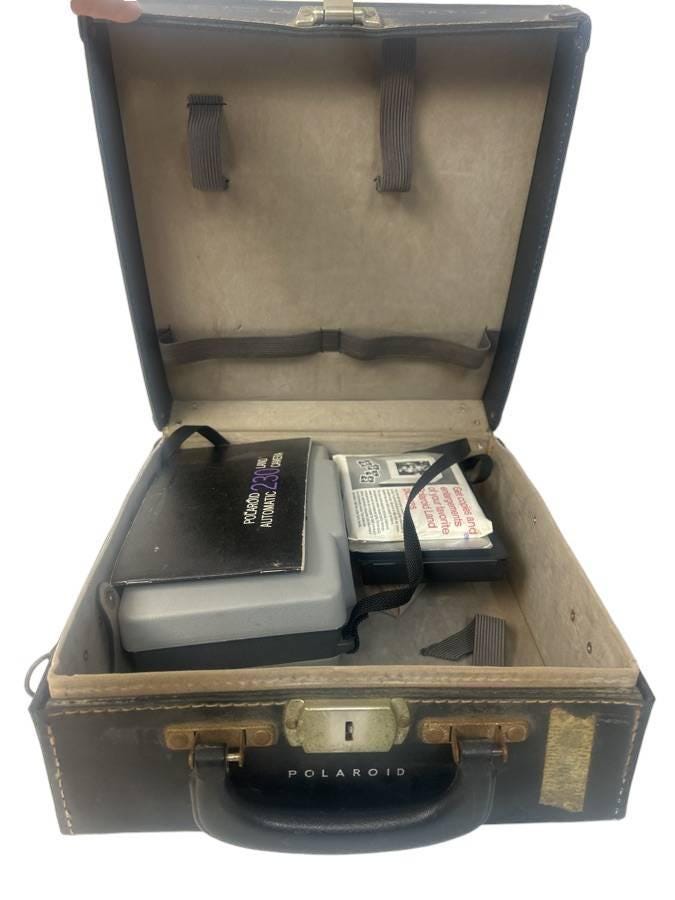 ヴィンテージ ポラロイド「オートマチック 230」ランドカメラ、ケース