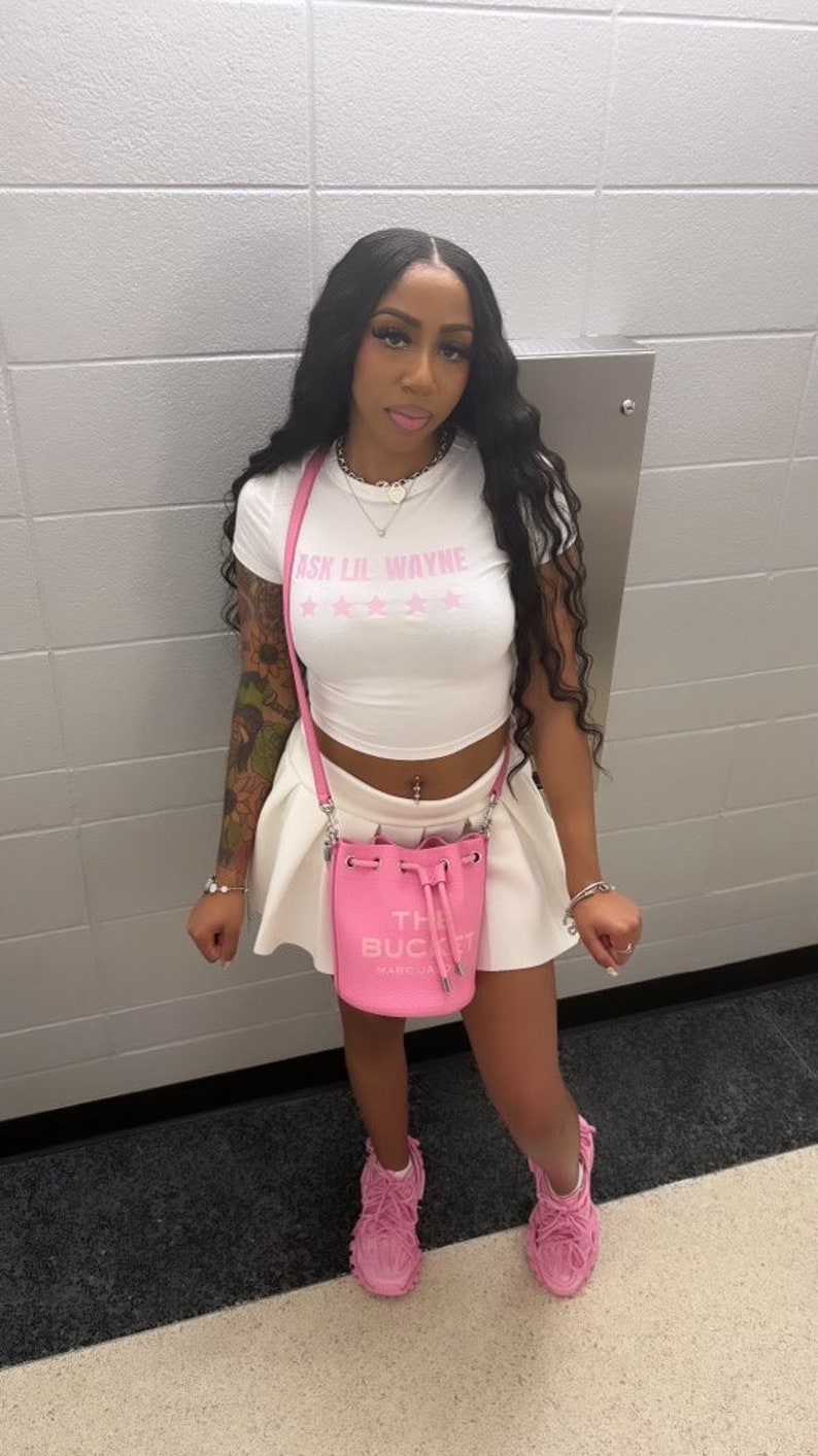 Vraag het aan Lil Wayne Nicki Minaj 5 sterren baby-T-shirt grafisch T-shirt roze vrijdag 2 Nicki Minaj concertshirts barb Koningin van de rap Nicki-tour afbeelding 6