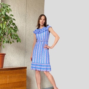 Vintage 70s Blue Midi Dress, Retro Printed Midi Summer Dress, Sleeveless Size M Dress, Belted Retro Dress, Gift for her