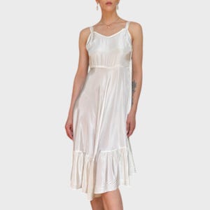 Vintage 70s White Satin Underdress | Satin Slip Dress with Side Zipper & Ruffle Hem | Lingerie-Inspired Bridal Slip S/M
