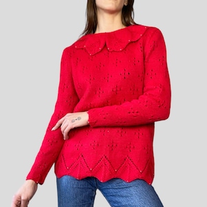 Jersey de punto con cuentas de perlas rojas de los años 90 para un look vintage de los años 90