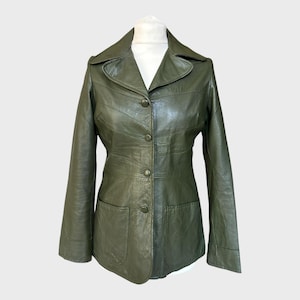 Vintage 70er Jahre Dunkelgrüne Lederjacke: Taillierte Taille, Retro Boho Stil