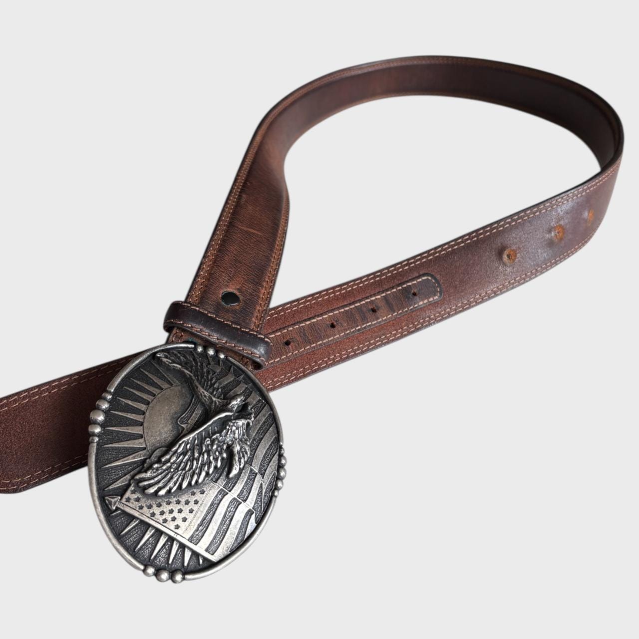 Vintage Brown Leather Belt: Eagle & American Flag Buckle  display picture 2