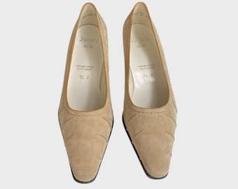 Vintage Beige Leather Heels, Pointy Toe Suede Leather Shoes , Size EU41 Pumps
