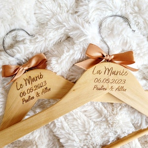 Personalized wooden wedding hanger, wedding decoration, wedding souvenir, personalized engraved hanger, bride and groom hanger, the softness of wood image 2