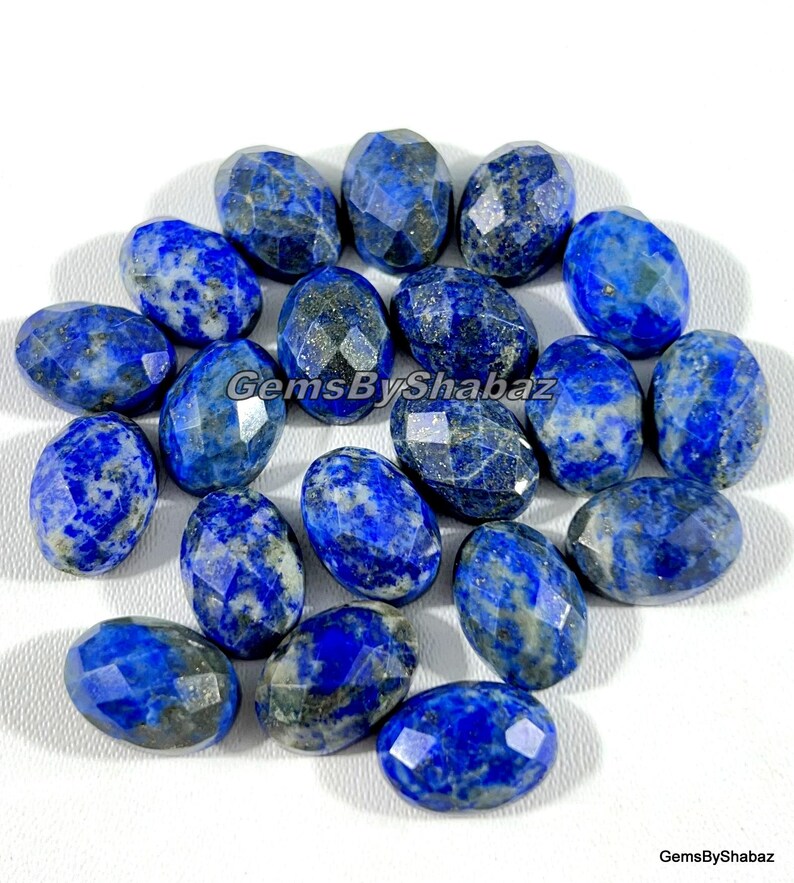14 x 10 mm. Ovala rosenskurna lapis lazuli-cabochoner för att tillverka smycken och andra saker bild 4