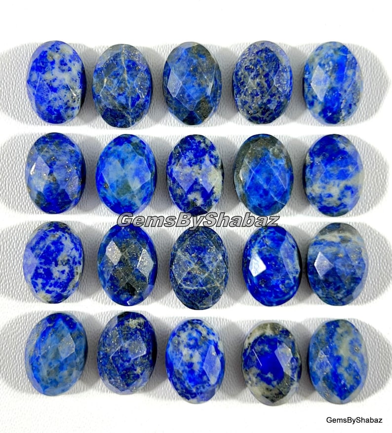 14 x 10 mm. Ovala rosenskurna lapis lazuli-cabochoner för att tillverka smycken och andra saker bild 2