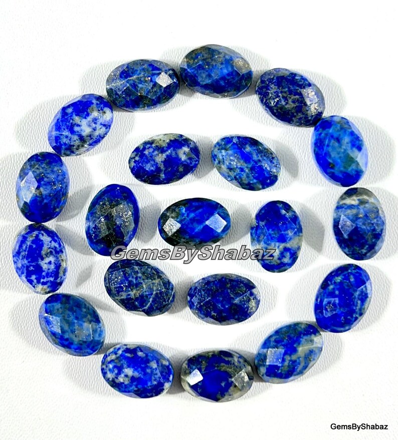 14 x 10 mm. Ovala rosenskurna lapis lazuli-cabochoner för att tillverka smycken och andra saker bild 9