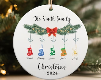 Kerstornament familienaam, ornament aangepaste naam, ornament eerste kerst, kerstboomdecor, gepersonaliseerd kerstornament