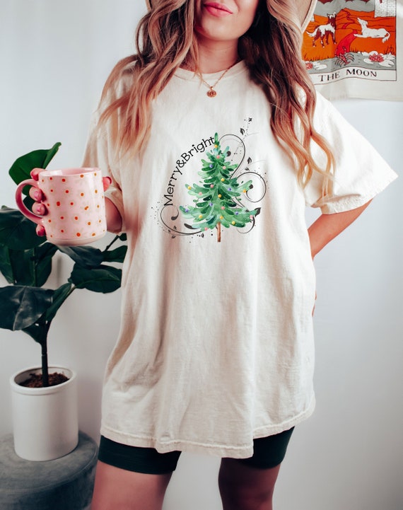 Comfort Colors® Merry Christmas Shirt, Cute Christmas Shirt, Retro Christmas Tee, Christmas Family Shirt, Vintage Xmas Tee, Gift For Her