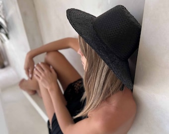 Versatile Black Wide Brim Hat, Made in Italy, Packable  display picture 2