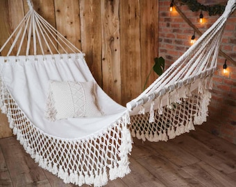 Boho Cotton Hammock with Fringe and Wooden Spreader – Handmade Indoor Outdoor Hammock from Bali – Natural Garden or Bedroom Swing WOOD