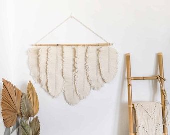 Handcrafted Boho Macrame Leaf Wall Hanging, Natural Macrame and Wood Decoration, Macrame from Bali, Boho Decoration JENIS