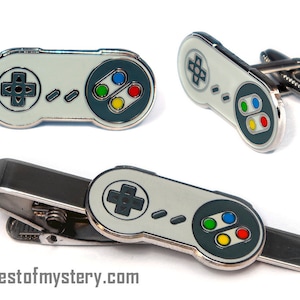 SNES Controller Cufflinks, Nintendo Tie Clip, NES Men&#39;s Jewelry, Tie Bar Tack Groomsmen Wedding Gift, Grooms Best Man Gifts