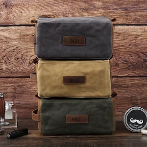 Groomsmen Gift Bag, Personalized Toiletry Bag, Waxed Canvas Dopp Kit Bag, Groomsman Gift, Wedding Gift, Christmas Gift, Gift for Him