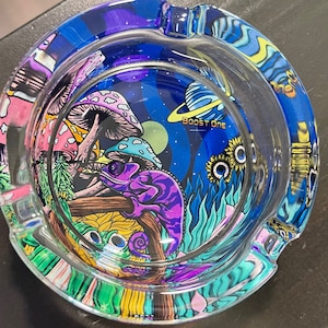 Chameleon Inspired Ash tray 3.5&quot; Trippy Room Decor Psychedelic Art