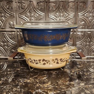 Golden poinsettia pyrex sales