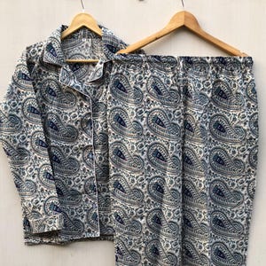 Handmade Paisley Print Cotton Pajama Set: Soft Indian Night Suit