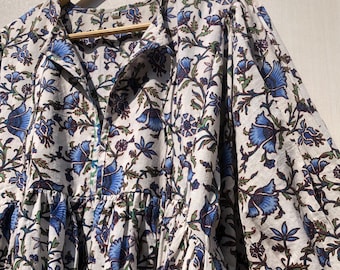 Katoenen gaasjurk met bloemenblokprint - midi-jurk met diepe hals