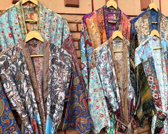 Wholesale Lot of 40 Vintage Silk Kimono Robes: Floral Gowns