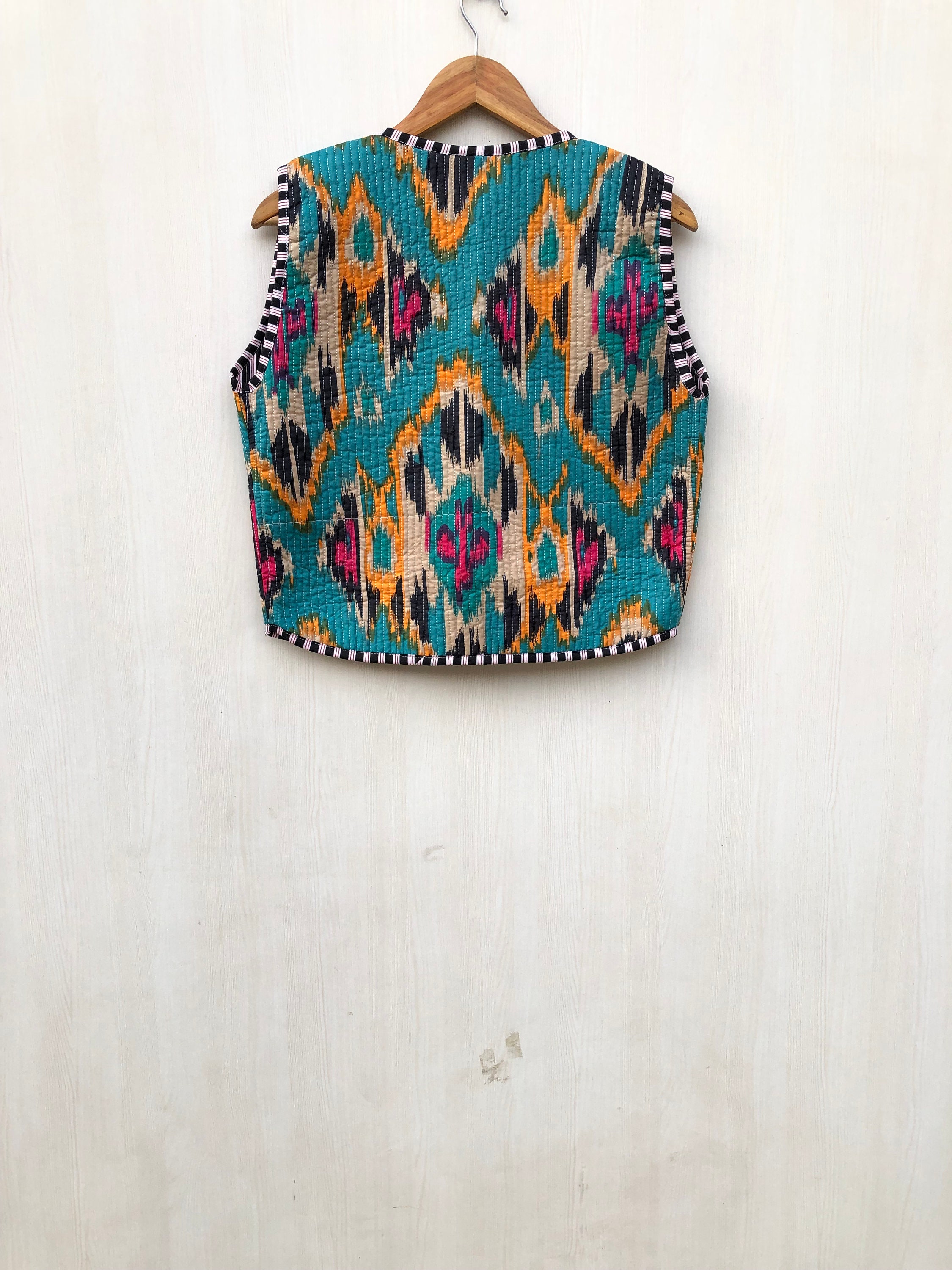 Quilted Open Front Geometric Jacket with Contrast Trim