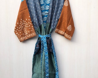Silk blend kimono robe, Valentines gift, Abstract kimono, Silk sleepwear, Vintage kimono, Bridesmaid robes, Bridal Robe, gifts for her,