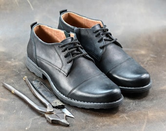 Hochwertige Derby-Schuhe aus italienischem Leder für Herren, handgefertigt, klassischer Stil, Herrenschuhe, handgefertigte Lederschuhe, schwarze Schuhe, zeitlose Eleganz