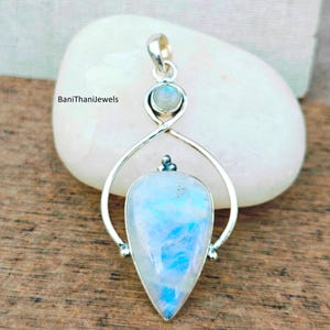 Moonstone Pendant, Gemstone Pendant, Handmade Pendant, Silver Jewelry, Women Pendant, Moonstone Jewelry, Beautiful Pendant, Pretty Pendant.