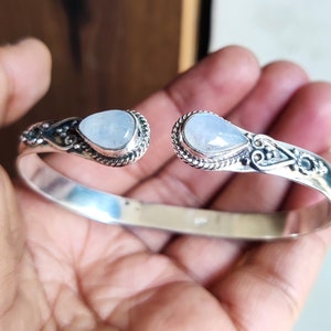 Mondstein Armreif, 925 Sterling Silber Armreif, Handgefertigter Armreif, Mondstein Armband, Edelstein Armreif, Silber Schmuck, Mondstein Schmuck