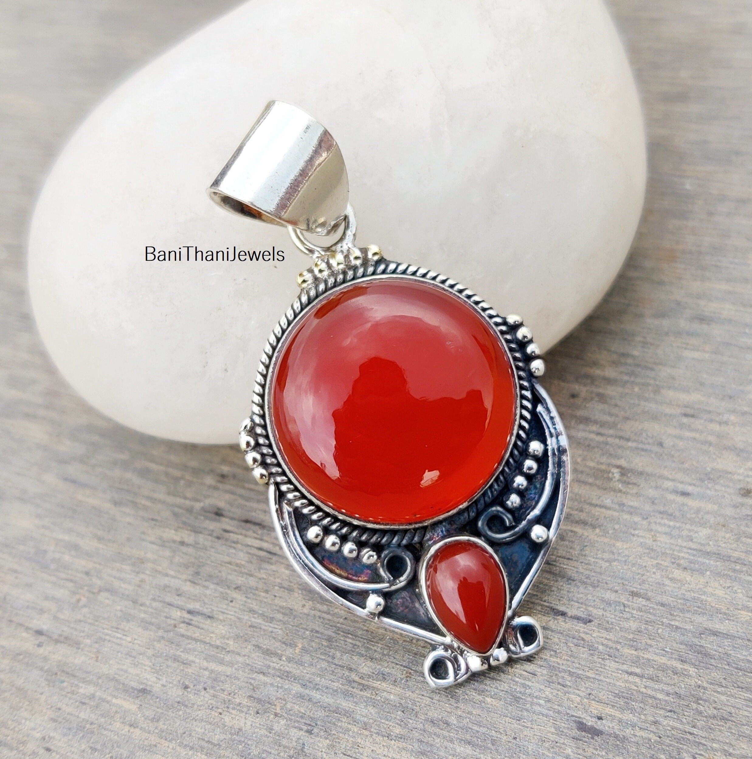 [韓国の人気ジュエリー] 925 silver. Carnelian necklace (10mm) Carnelian Pendant, Carnelian Jewelry, Gemstone Pendant, 925