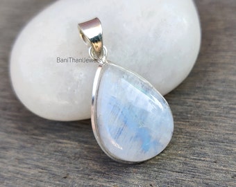 Moonstone Pendant, 925 Silver Sterling Pendant, Handmade Pendant, Gemstone Pendant, Boho Pendant, Pretty Pendant, Moonstone Jewelry