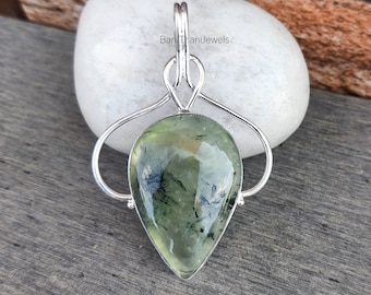 Prehnite Pendant, 925 Silver Sterling Pendant, Beautiful Pendant, Handmade Pendant, Silver Pendant, Prehnite Jewelry, Gemstone Pendant